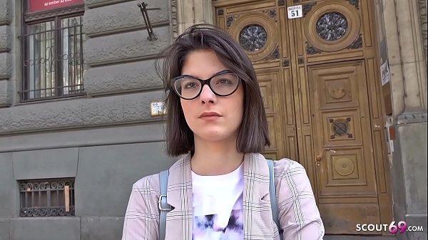GERMAN SCOUT – 18 Jahre junge Studentin Sara AO Anal gefickt bei echten Casting nach der Uni
