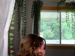 Cute amateur teen girl sucking and jerking boyfriend